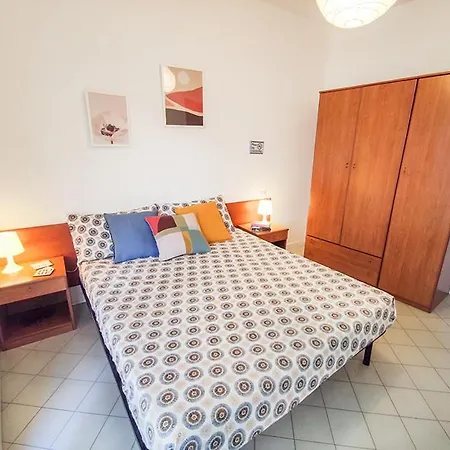 Trilocale Volta In Seconda Fila Mare Apartman
