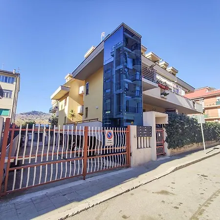 Trilocale Volta In Seconda Fila Mare