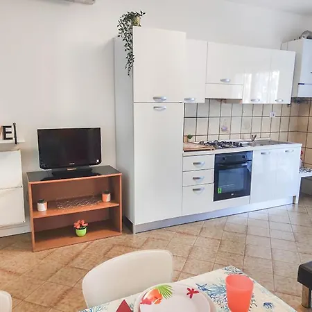 Lägenhet Trilocale Volta In Seconda Fila Mare *