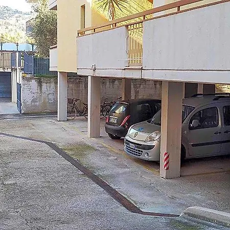 Trilocale Volta In Seconda Fila Mare *
