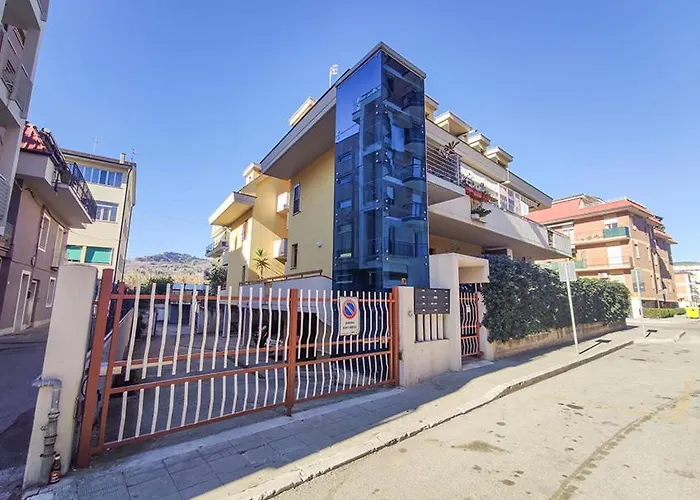 Trilocale Volta In Seconda Fila Mare